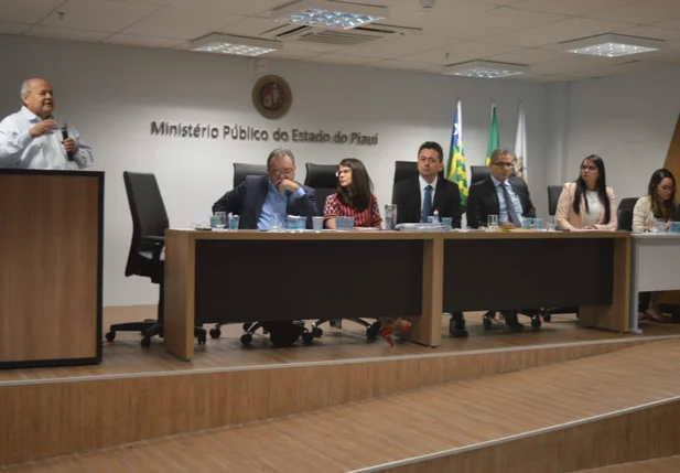 Audiência pública no MP sobre a interdição da Maternidade Evangelina Rosa