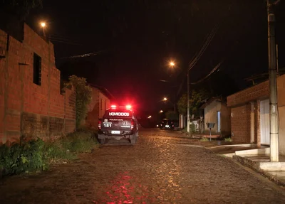 Departamento de Homicídio e Proteção à Pessoa esteve no local 