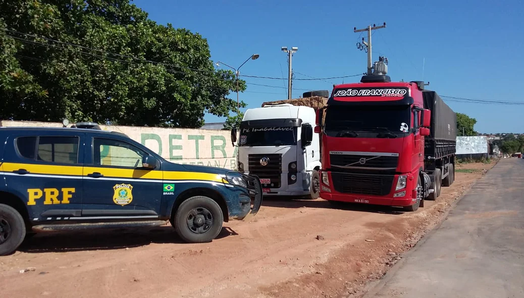 Foram apreendidas 85 toneladas de madeira cerrada que vinha da Amazônia e 12 toneladas de madeira “Aroeira”