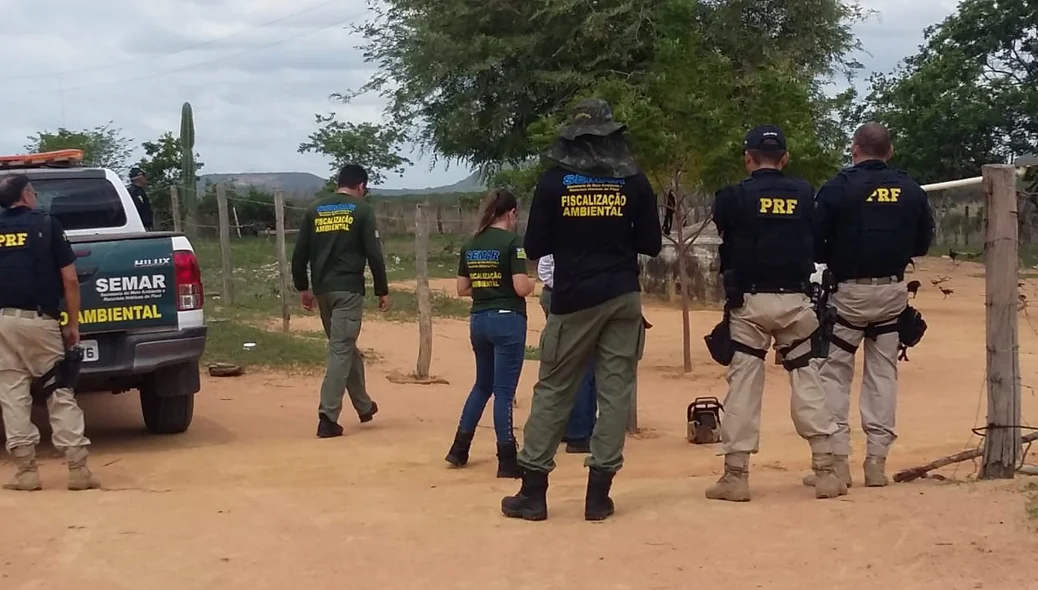 Policiais da PRF durante a Operação Sustentare