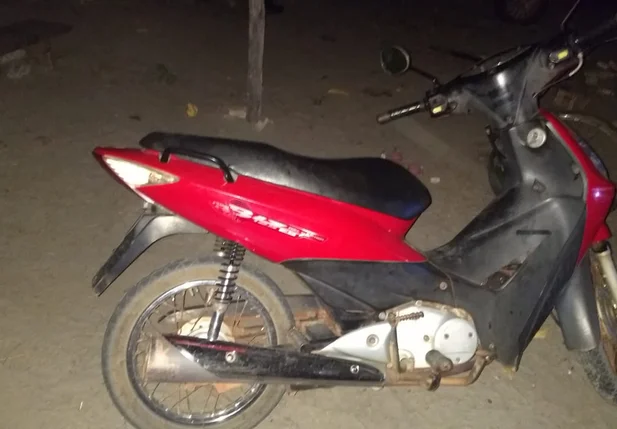 A motocicleta havia sido roubada no no município de Boa Hora