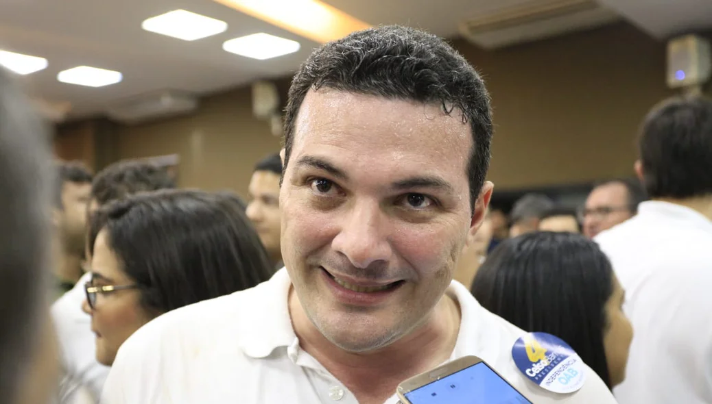 Celso Barros é eleito presidente da OAB