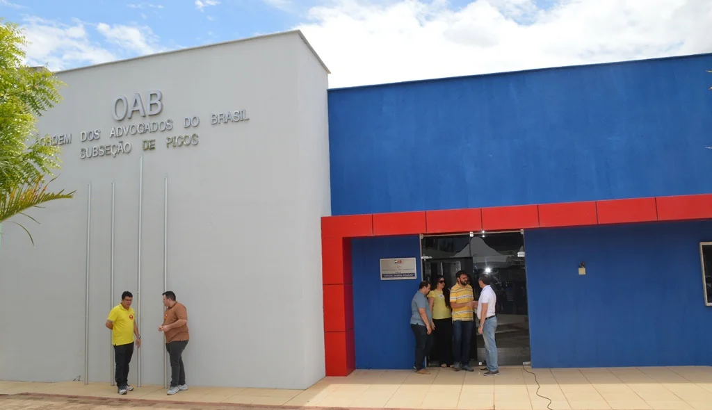 Eleição acontece na sede da OAB.