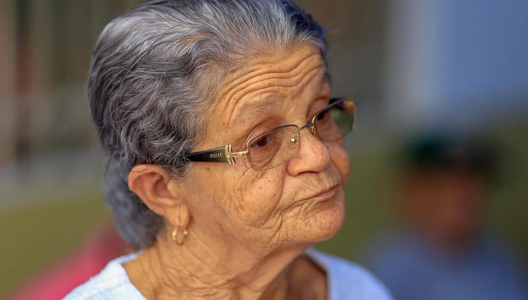 Avó de Rayron Holanda, Maria do Espírito Santo