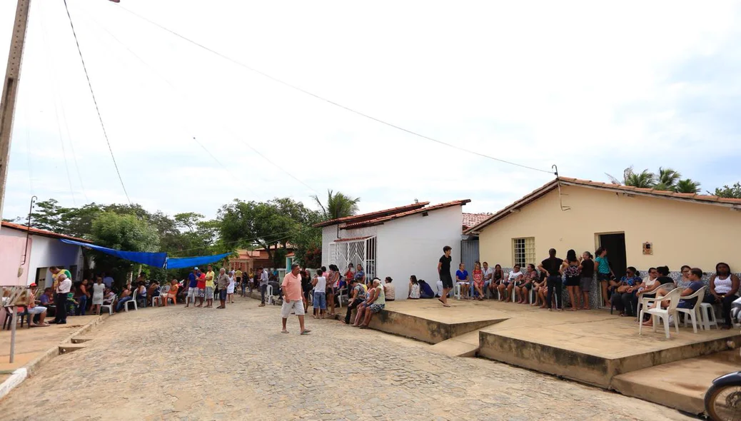 Movimentação é bastante intensa na rua da casa da vítima 