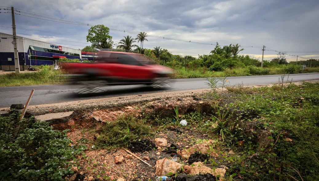 BR-343 corre o risco de rompimento  