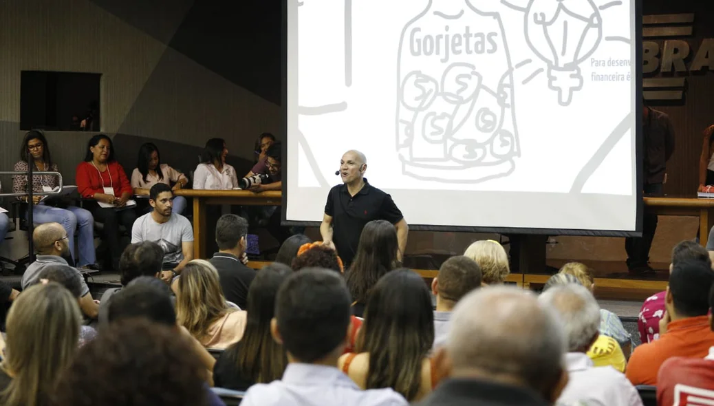 Evento aconteceu na noite desta terça-feira