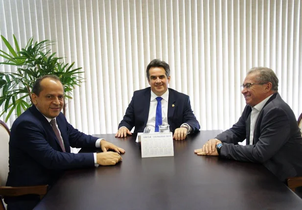 Ciro Nogueira, Assis Carvalho e Hélio Isaías