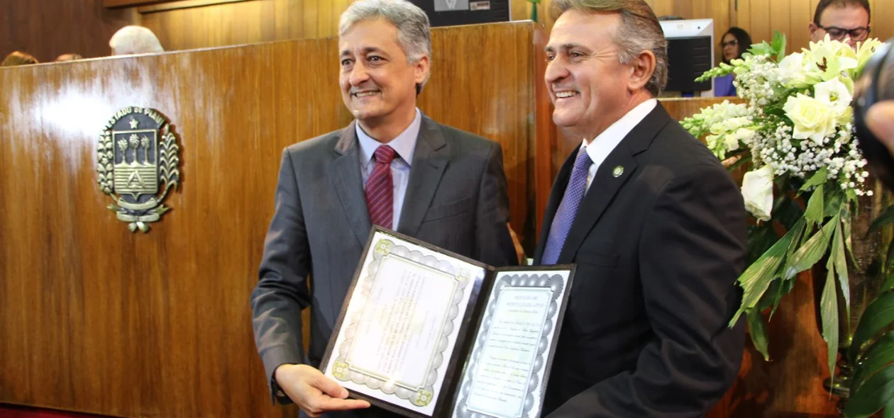 Fernando Said recebe homenagem no lugar de Firmino, das mãos de Luiz Lobão