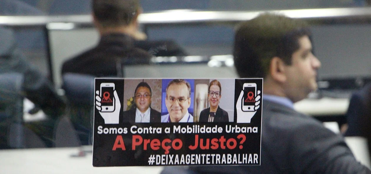Cartaz contra o preço 