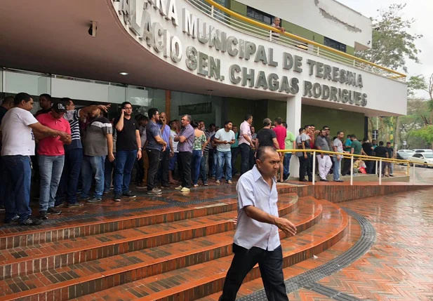 Manifestação contra projeto que regulamenta o Uber em Teresina
