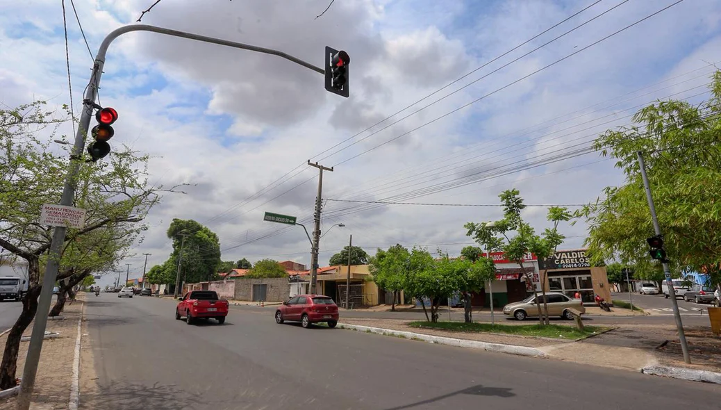 Falta de faixa de pedestres na Avenida Duque de Caxias