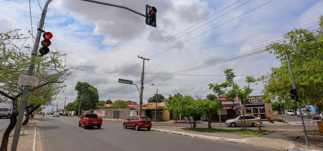 Falta de faixa de pedestres na Avenida Duque de Caxias