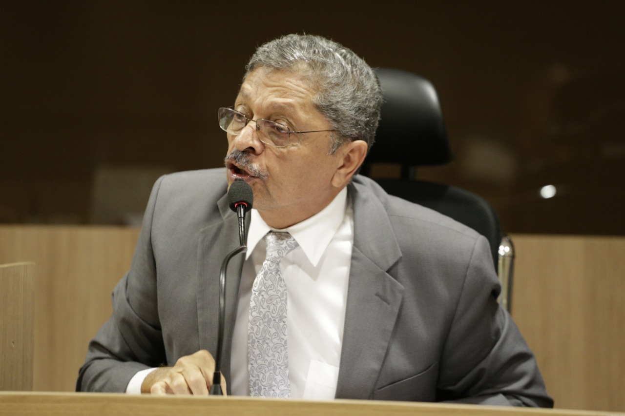 Nazareno Thé, advogado de defesa