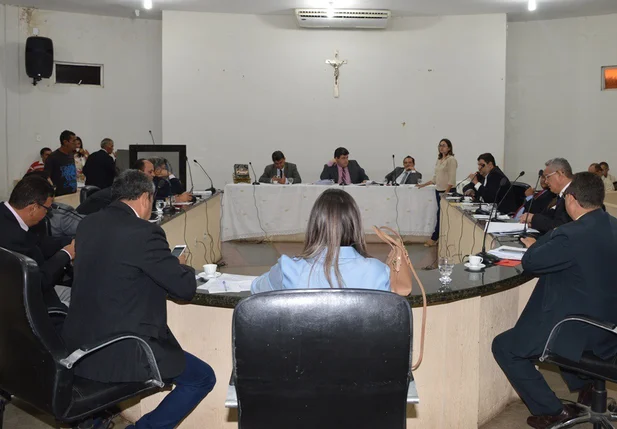 Câmara de Picos aprova orçamento do município para  2019