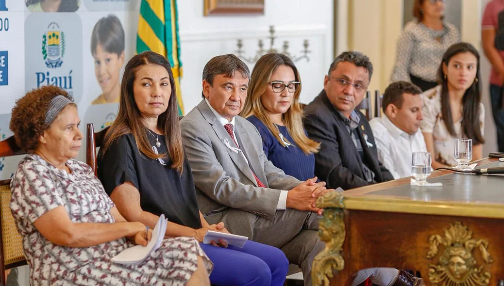 Autoridades presente na solenidade