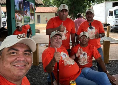 Cavalgada que abre a Expoapi reúne mais de 400 pessoas 