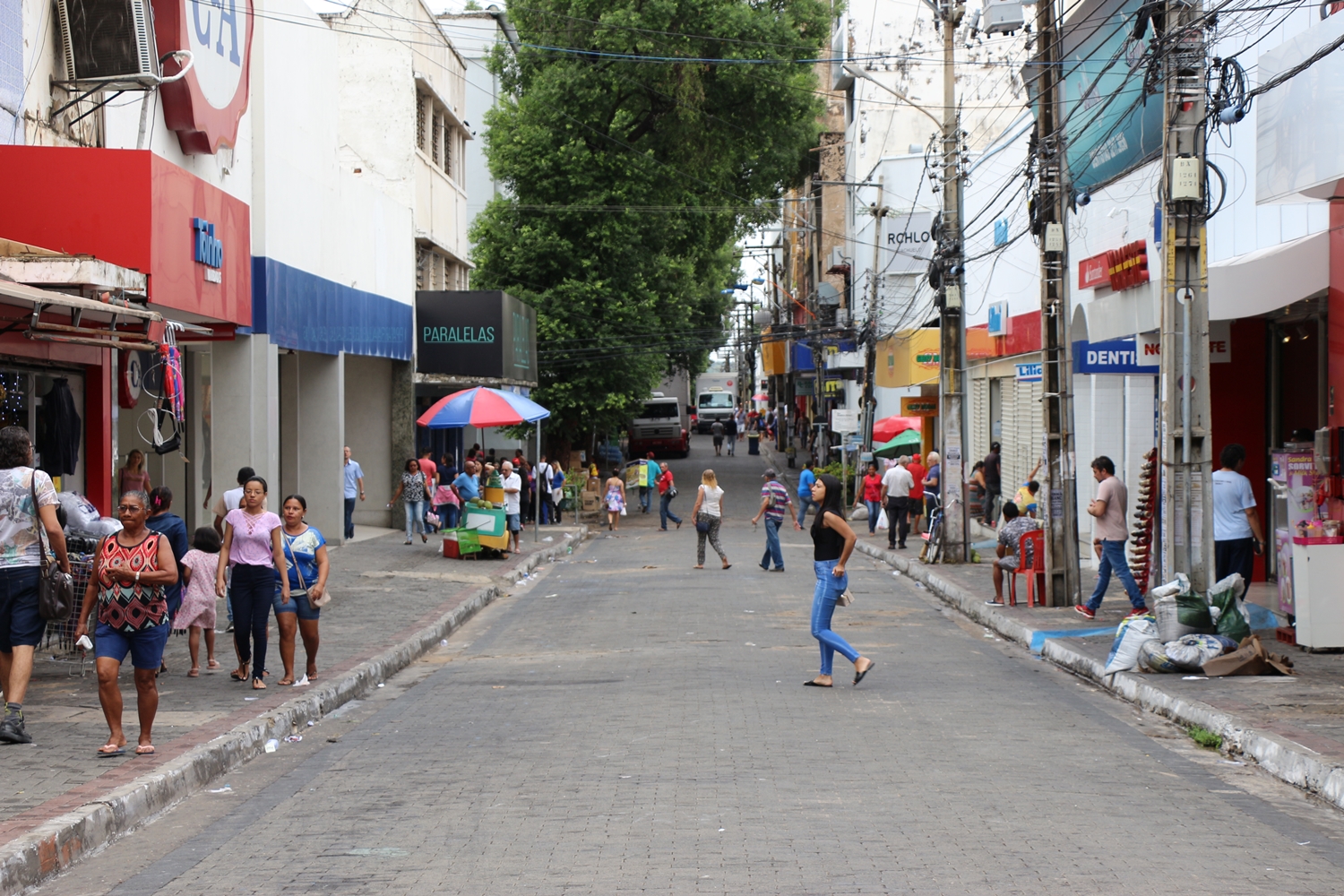 Rua Álvaro Mendes livre para pedestres