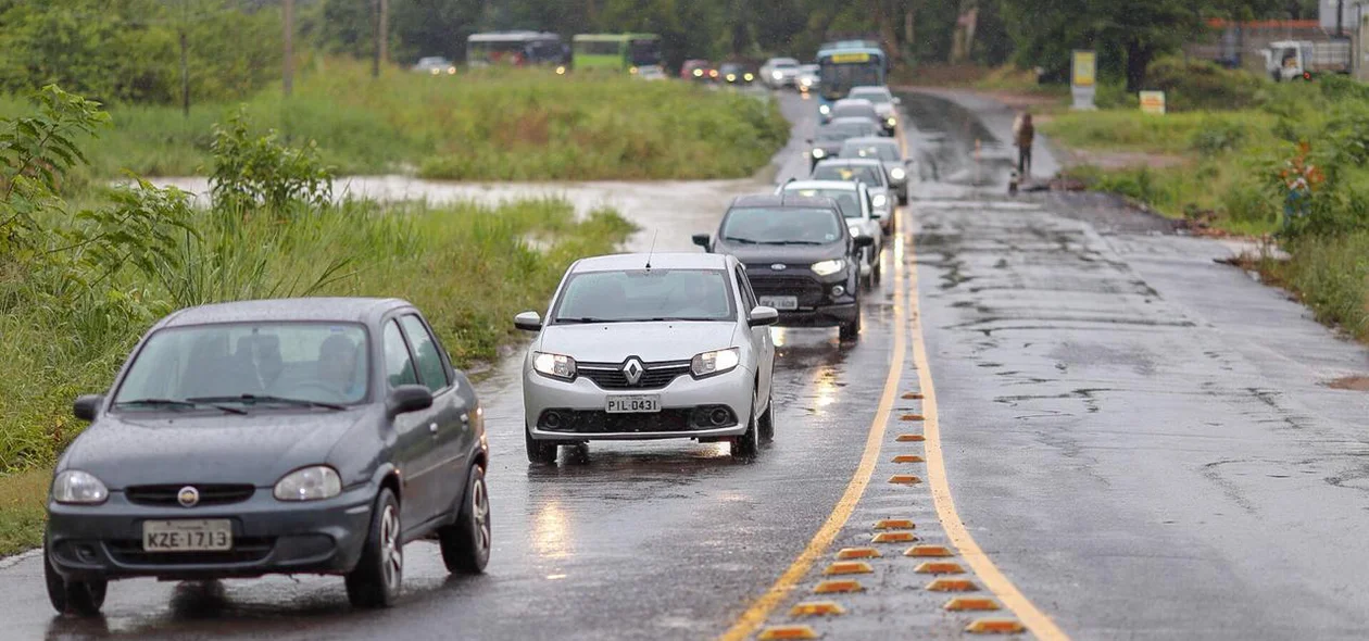 A interdição causou um congestionamento de mais de 1km