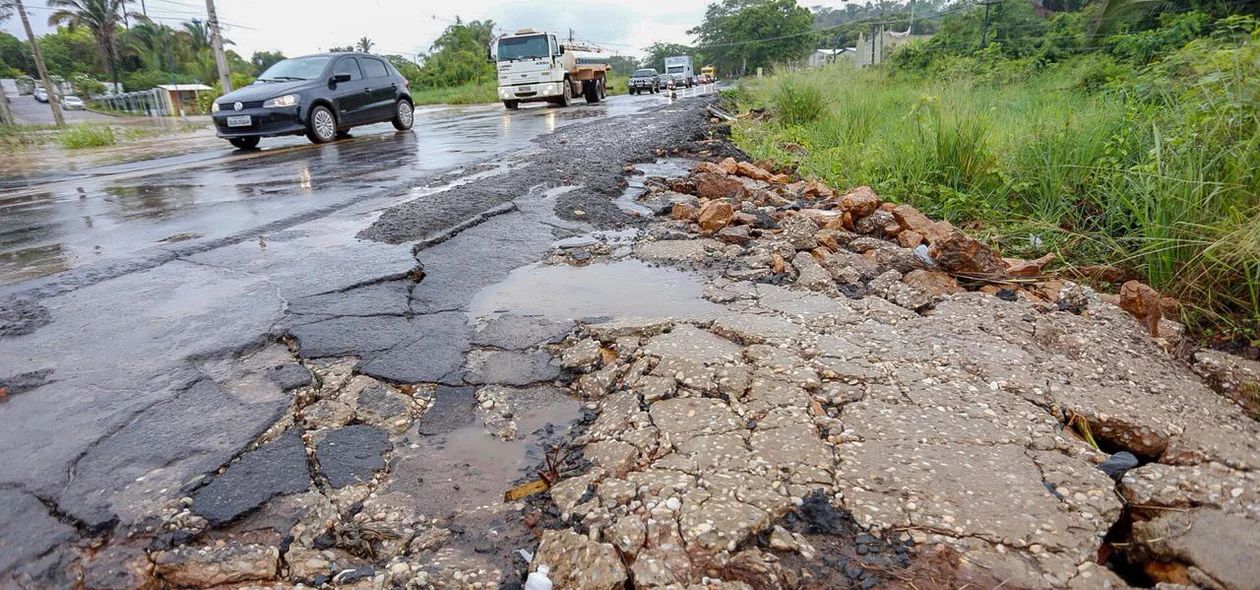 Não há previsão de quando a pista será liberada