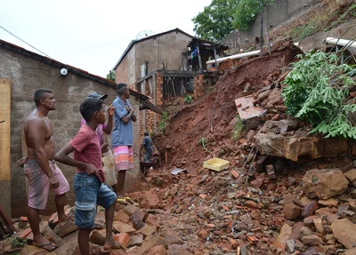 Moradores temem novos deslizamentos