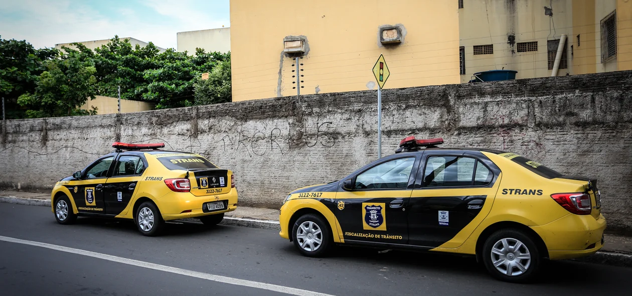Operação da Strans na avenida Joaquim Nelson 