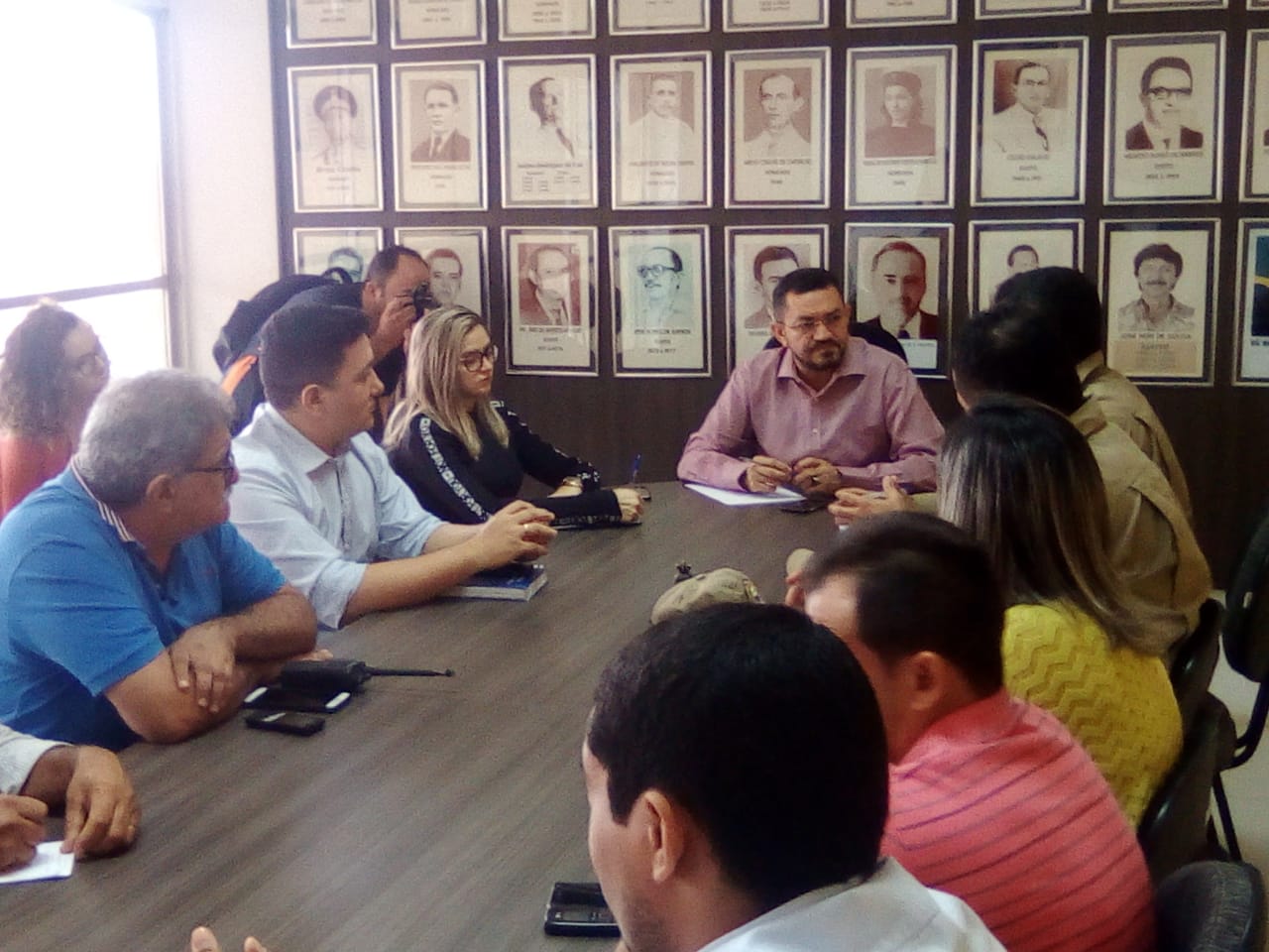 Reunião na Prefeitura de Picos sobre ações contra chuvas