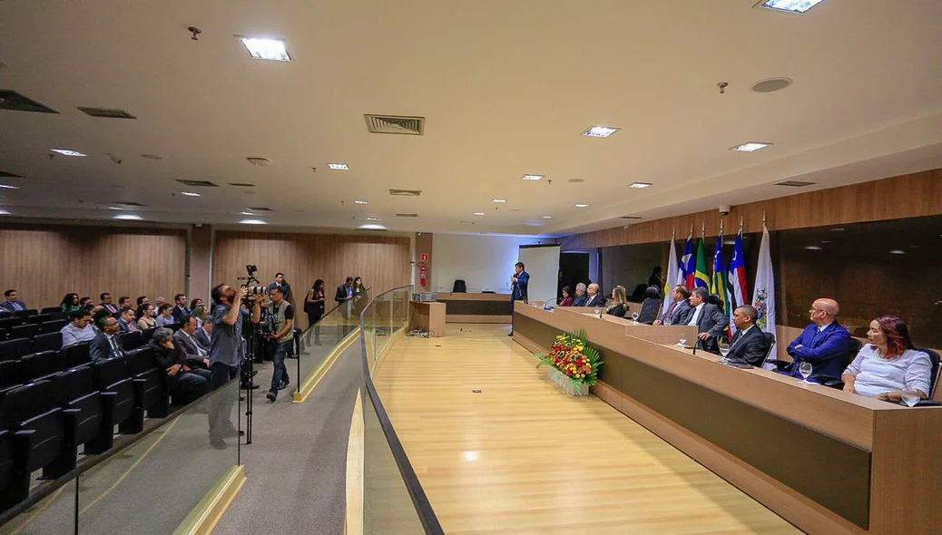 A solenidade aconteceu no auditório do Fórum Cível e Criminal 