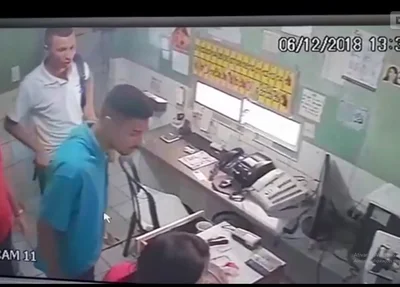 Bandidos assaltam motel na zona norte