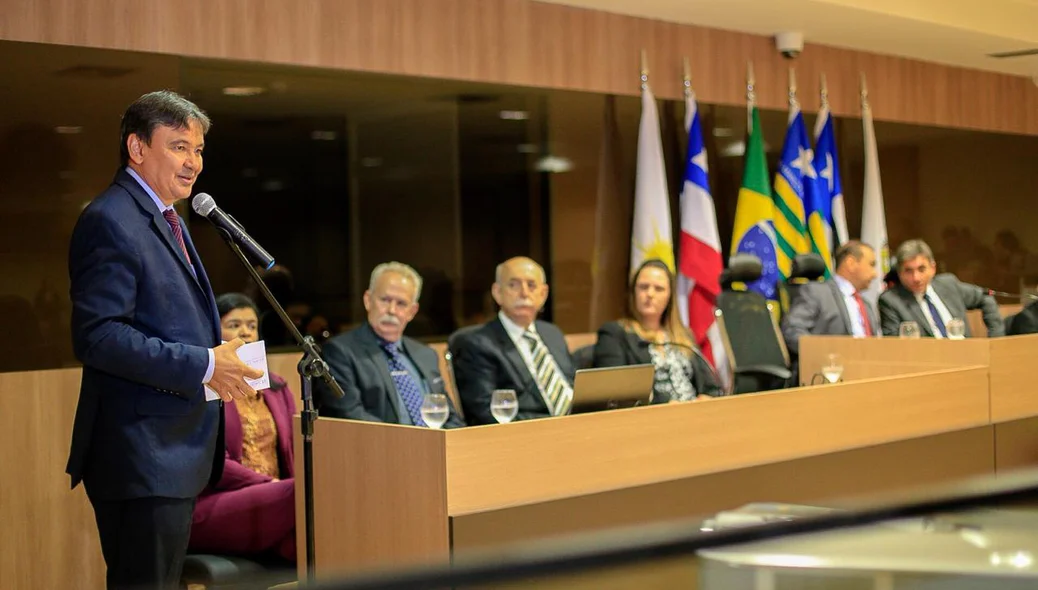 O governador acredita que com a regularização das terras haverá mais investimentos para o estado.