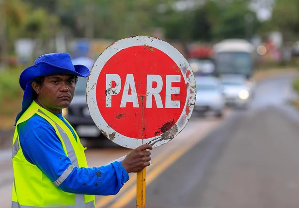 Trecho da BR 343 segue interditado e gera transtornos