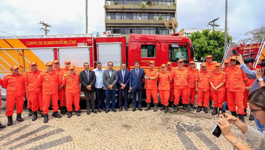 Solenidade de entrega de viaturas do Corpo de Bombeiros do Piauí
