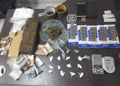 Drogas e material apreendidos