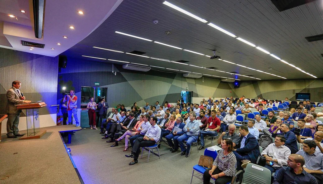 Evento no Sebrae discute sobre energia solar