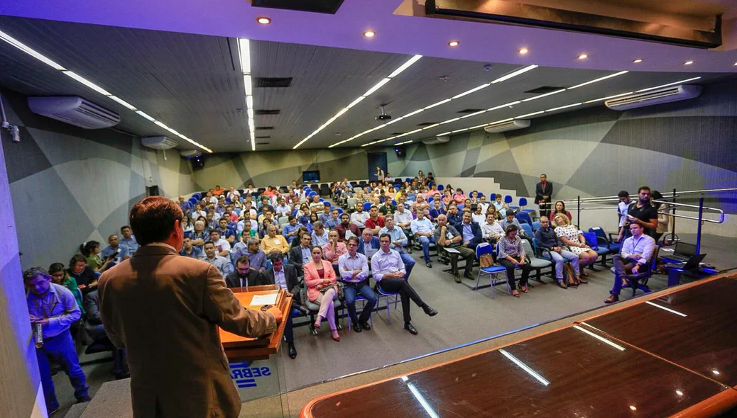 “Fórum de Energia Solar: Cenários e Oportunidades”, realizado no auditório do Sebrae