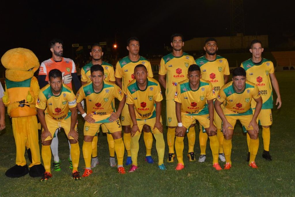 Última formação da sociedade esportiva de Picos