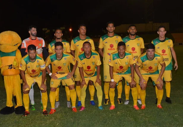Última formação da sociedade esportiva de Picos