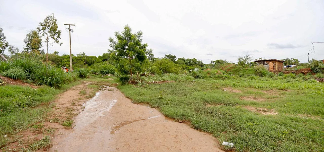 Local de difícil acesso no Torquato Neto