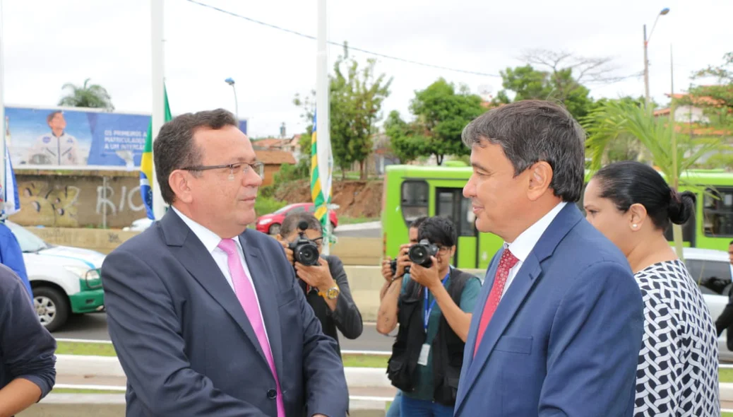 Desembargador Sebastião Ribeiro Martins e governador Wellington Dias