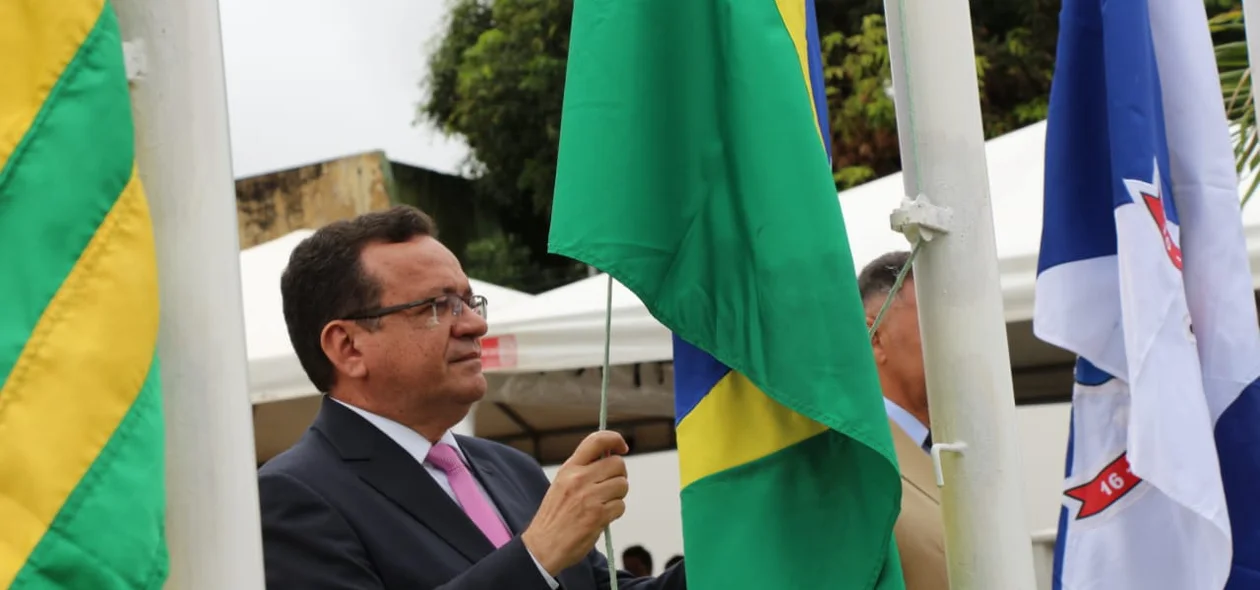 Desembargador Sebastião Ribeiro Martins em solenidade de inauguração do Fórum de Teresina