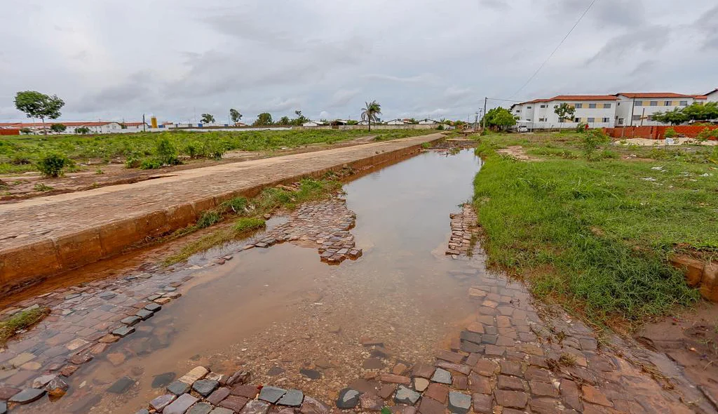 Rua no Residencial Torquato Neto IV
