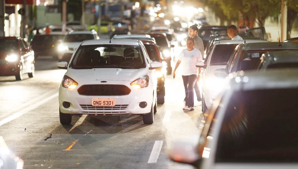 Ato contra Lei do Uber na Avenida Frei Serafim