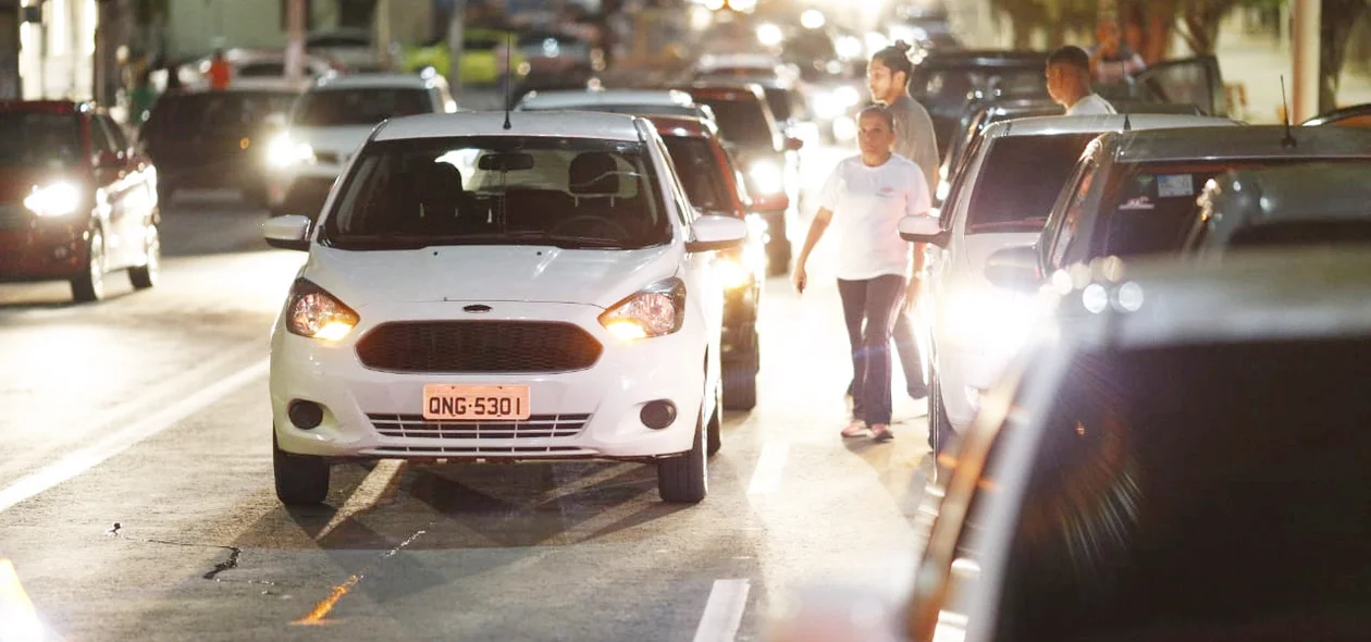 Ato contra Lei do Uber na Avenida Frei Serafim
