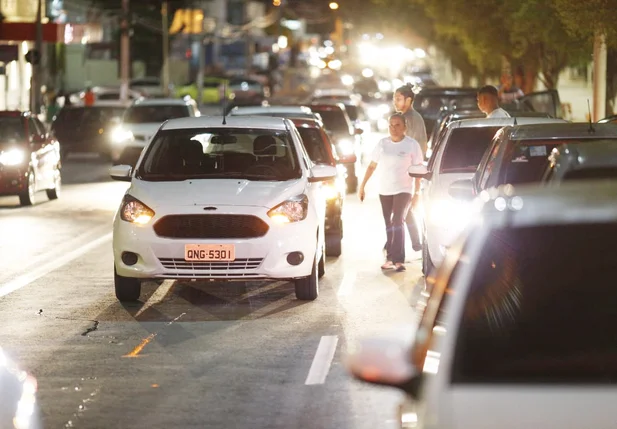 Ato contra Lei do Uber na Avenida Frei Serafim