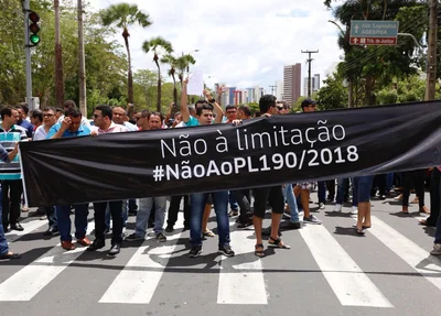Motoristas de aplicativo fazem manifestação na Avenida Marechal Castelo Branco