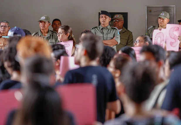 Alunos e professores pedem aumento no orçamento da Uespi para 2019