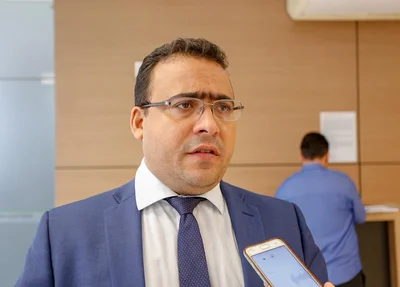Dr. Lázaro