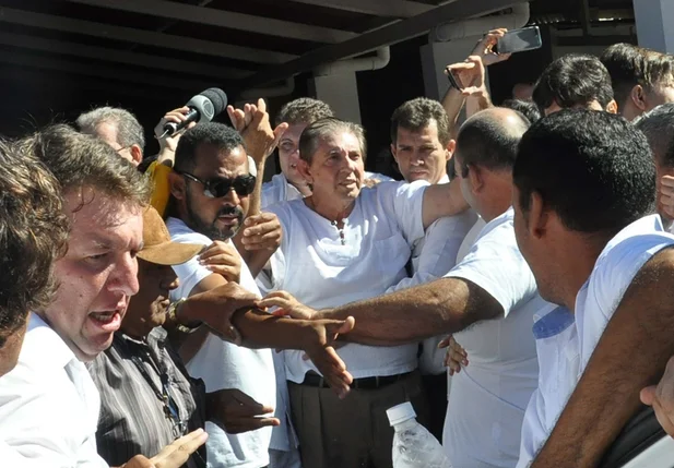 João de Deus chega a casa Dom Inácio de Loyola, em Abadiânia