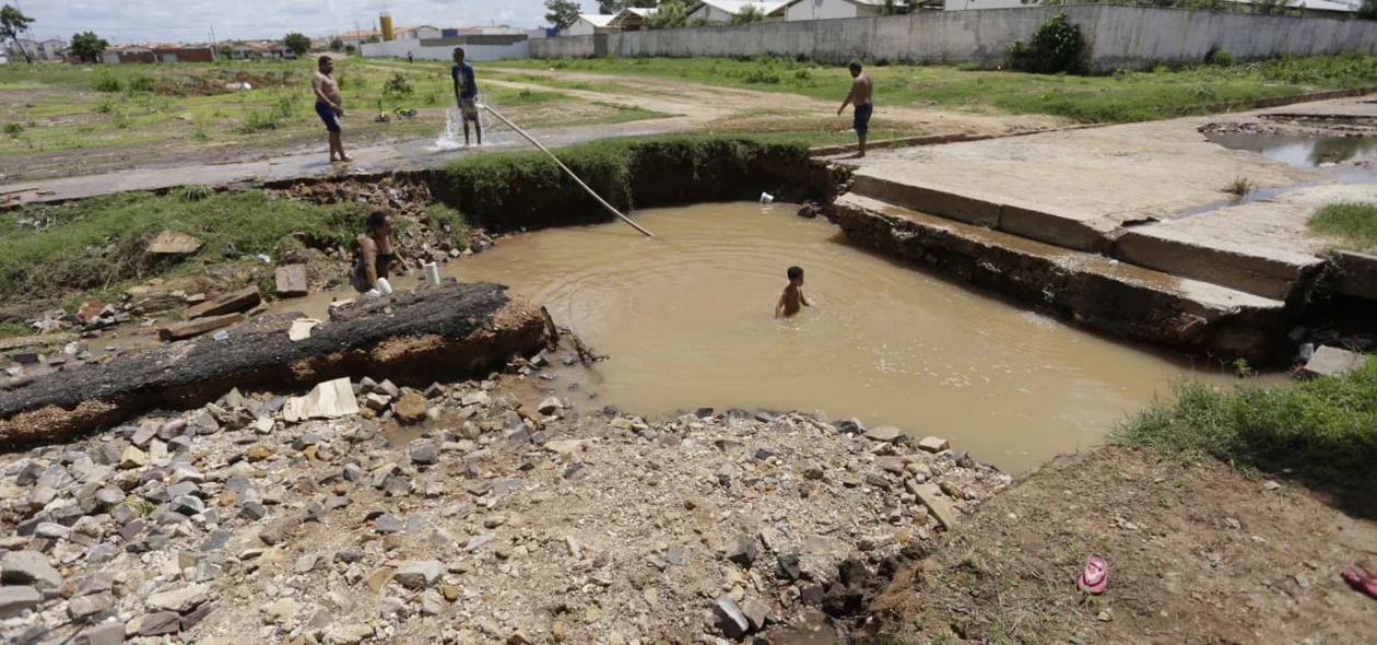 Moradores estão sofrendo no bairro