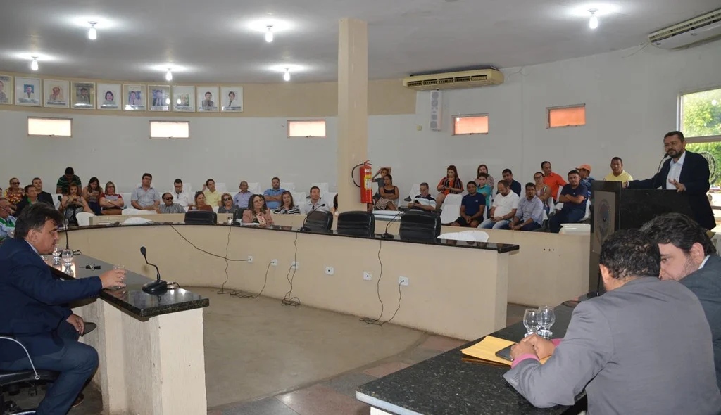 Prefeito Padre Walmir destaca importância da medalha